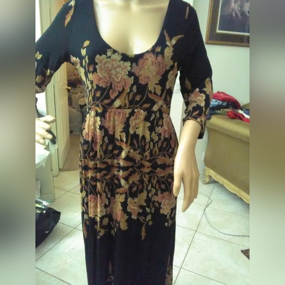 BNWOT FREE PEOPLE MAXI DRESS BLACK W/ BEAUTIFUL FLORALS LOVELY FLOWING SZ. MED - Picture 4 of 8